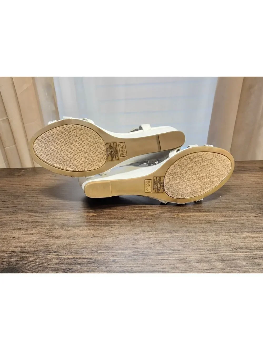 Jones New York Denise Embellished Rhinestones Wedge Sandals 9.5 M Gray Silver